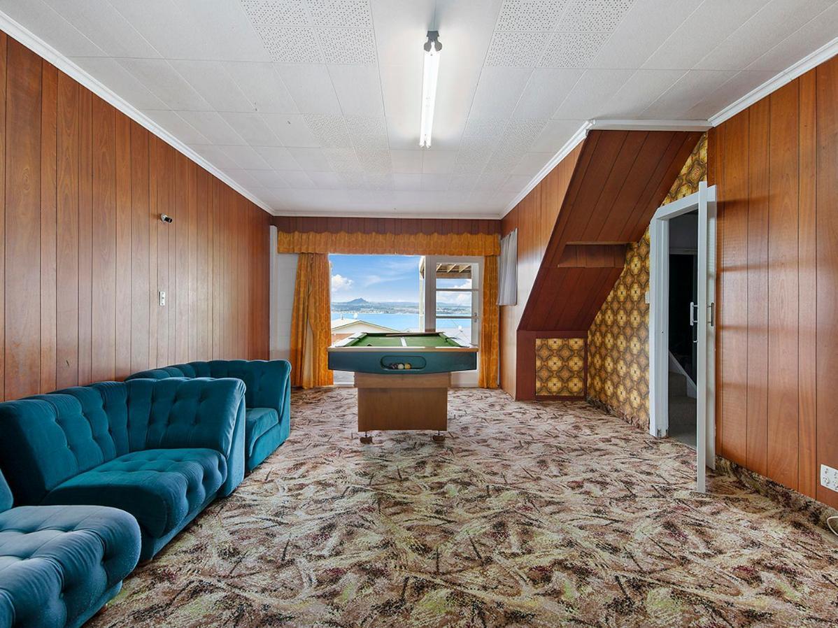 Lofty Lakeviews - Acacia Bay Holiday Home タウポ エクステリア 写真